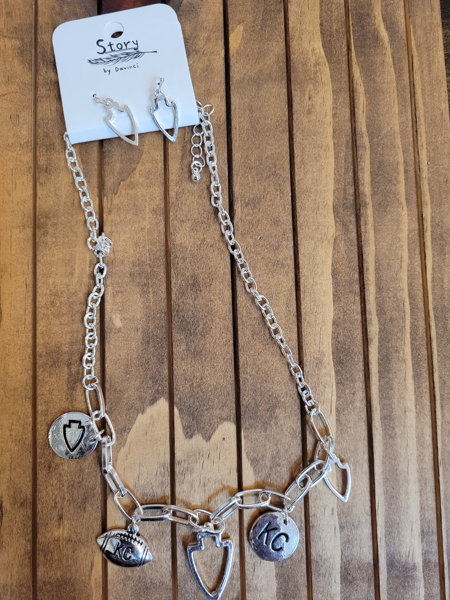 KC Arrowhead Charm Necklace with Earring