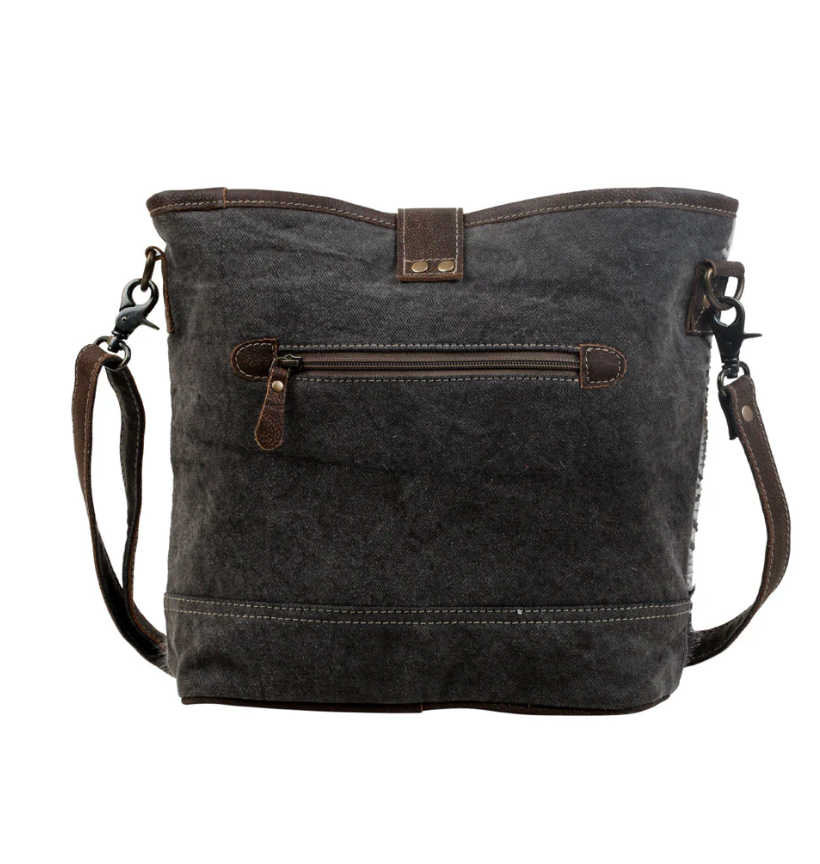 IDENTITY SHOULDER BAG