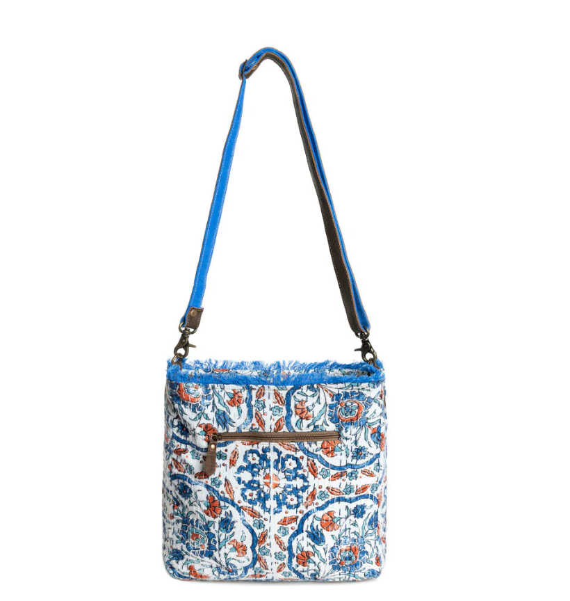 Whispers Of The Wildflowers Messenger Bag