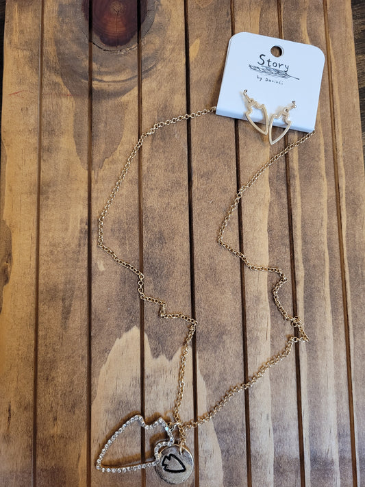 KC Arrowhead Glitter Charm Necklace with Earrings