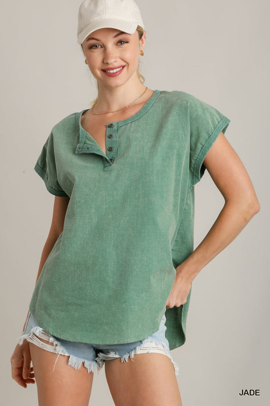 Lucy Linen Top with Buttons