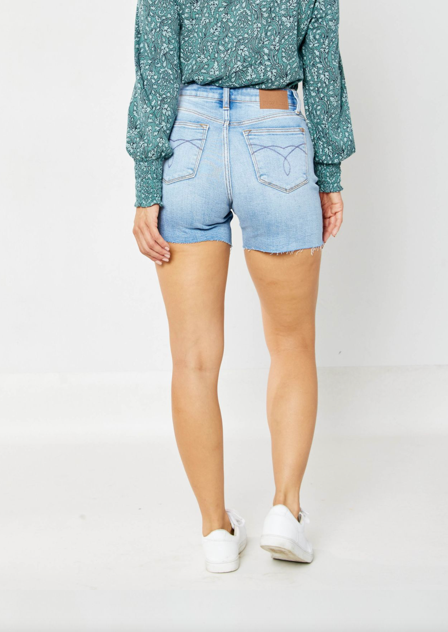 Carrie Cut-Off Shorts