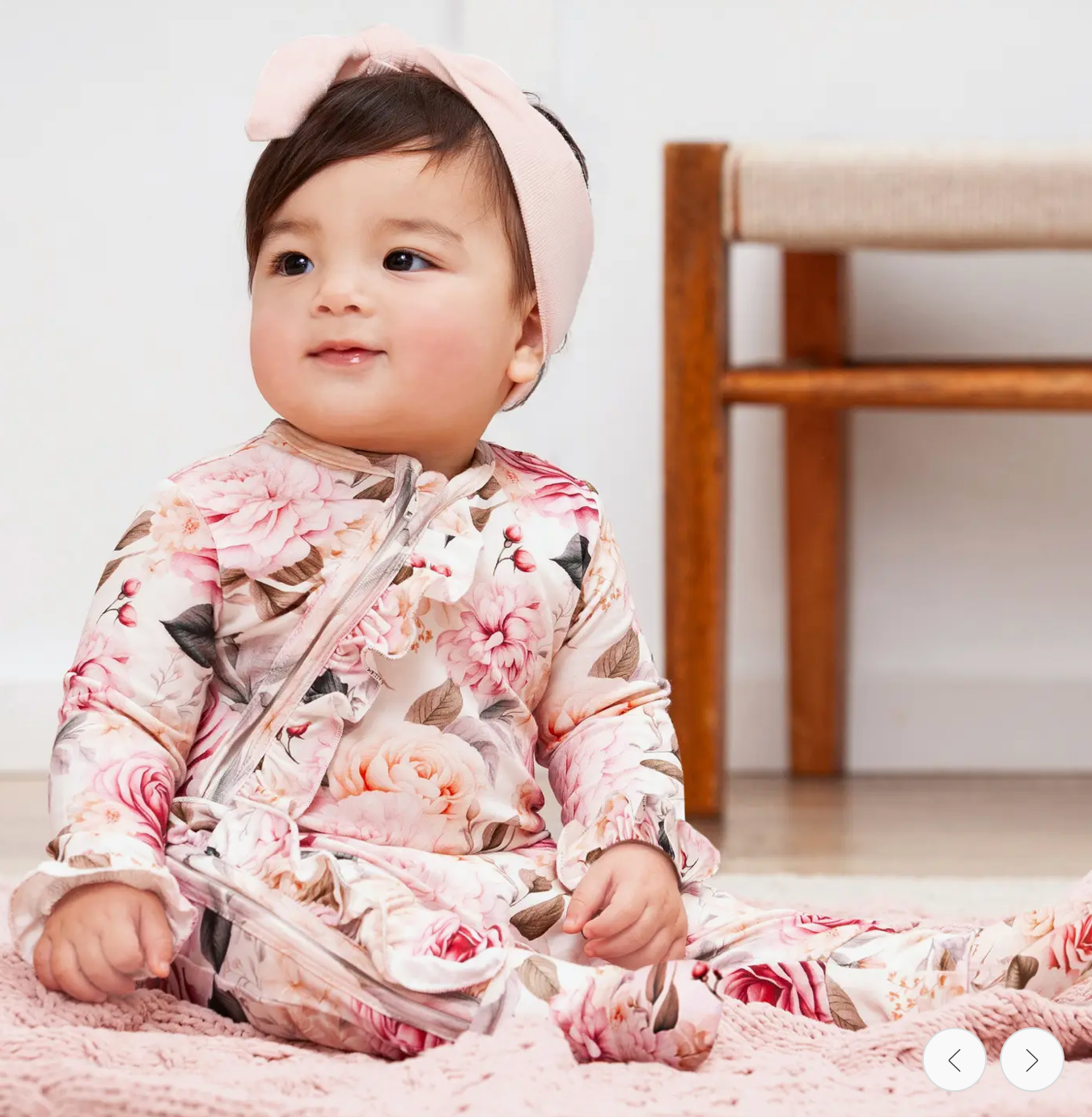 Baby Girls' Bamboo Floral Zipper Romper – Soft & Stylish